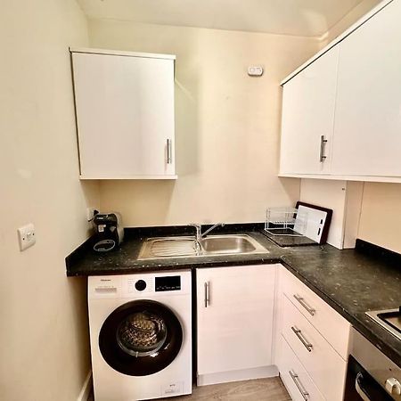 2 Bedroom Apartment In Se13 Londra Dış mekan fotoğraf